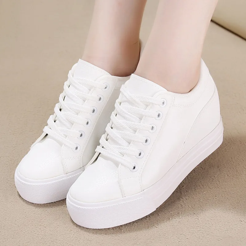 2019 модные белые кроссовки на платформе ботинки с массивным каблуком женская