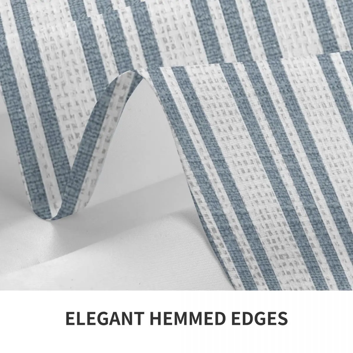 Прямоугольная скатерть в белую и синюю горизонтальную полоску домашний