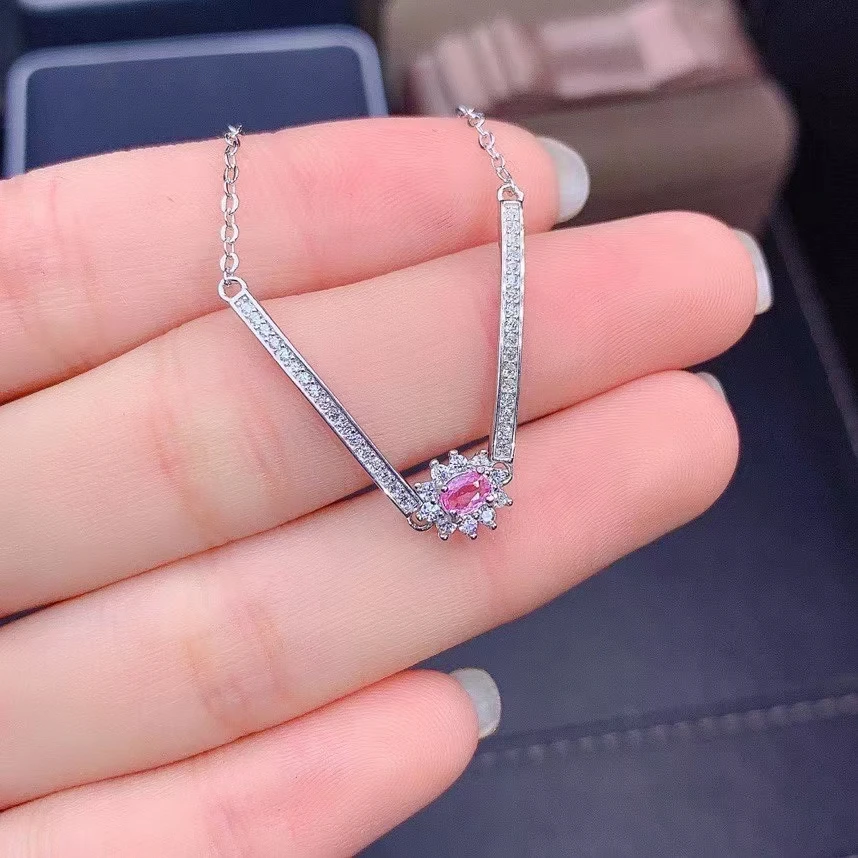 Женский браслет с розовым сапфиром изящный из серебра 925 пробы вставками