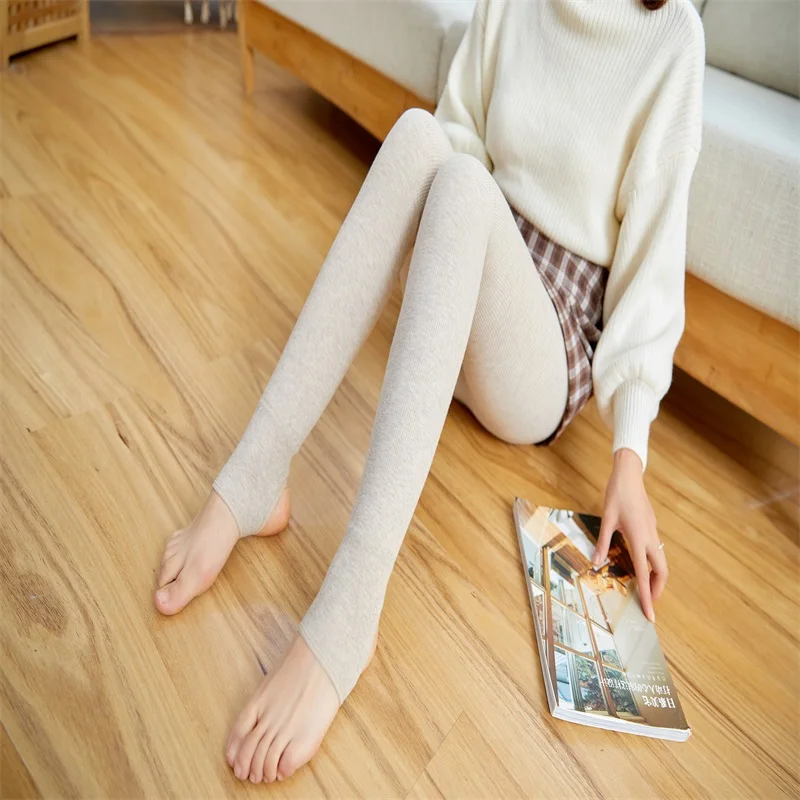 Осеннее плотное термобелье женское сексуальное однотонные бежевые эластичные