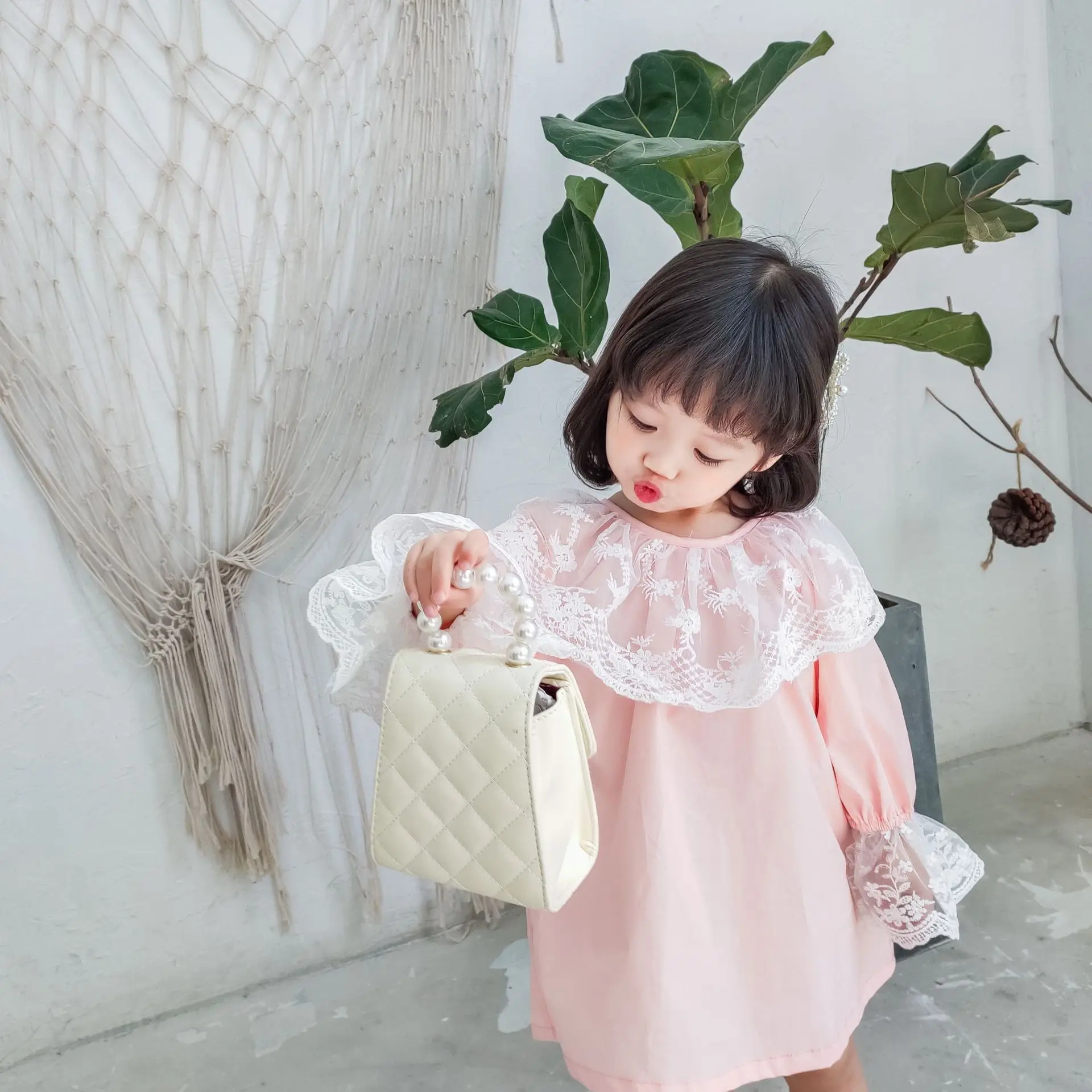 Модное весеннее платье принцессы с кружевным воротником для девочек милое