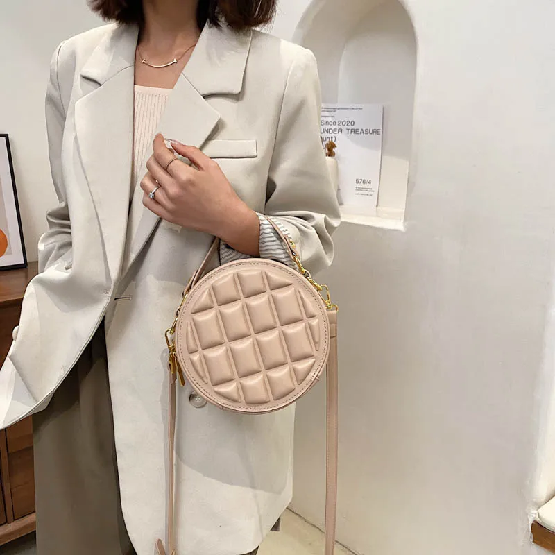 Модные маленькие круглые сумка 2019 зима новая через плечо с отделкой поверхности