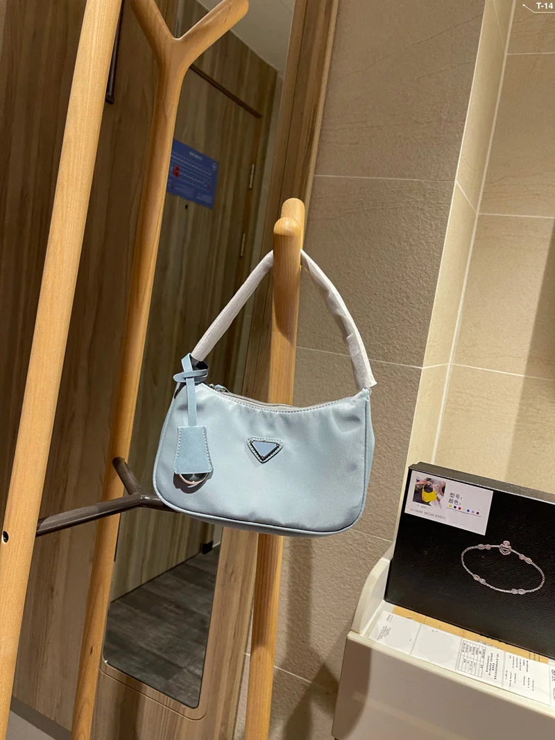 

2021 spring and summer new style, luxury style shoulder bag, ladies underarm nylon shoulder bag