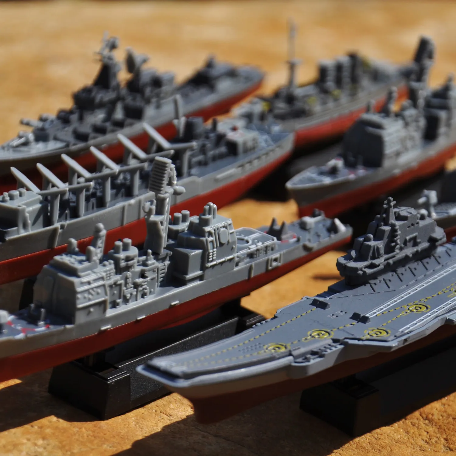 8Pcs/Set 4D Assemble Military Cruiser Destroyer Nuclear Submarine Building Model Kit Puzzle Toys For Children Boys Brinquedos