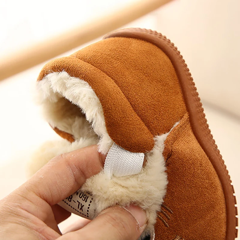 Winter Kids Home Boots Shoes Cartoon Children's Slippers Kids Girls Shoes Plus Velvet Anti-slip Boys Slippers Girls Snow Boots