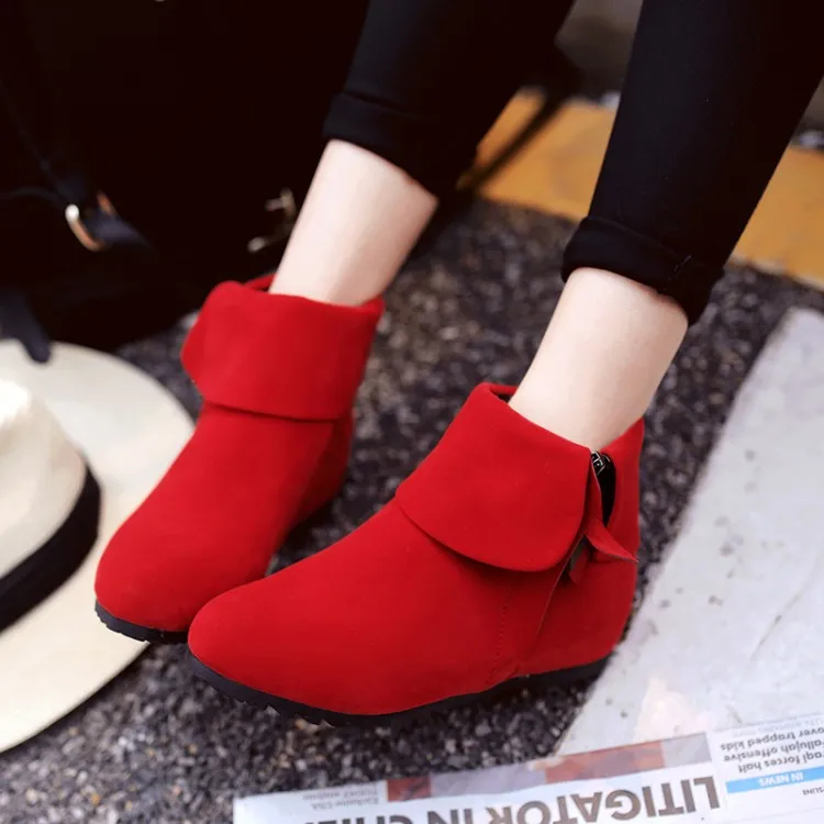 Женские ботильоны с металлическим украшением однотонные Зимние большие размеры