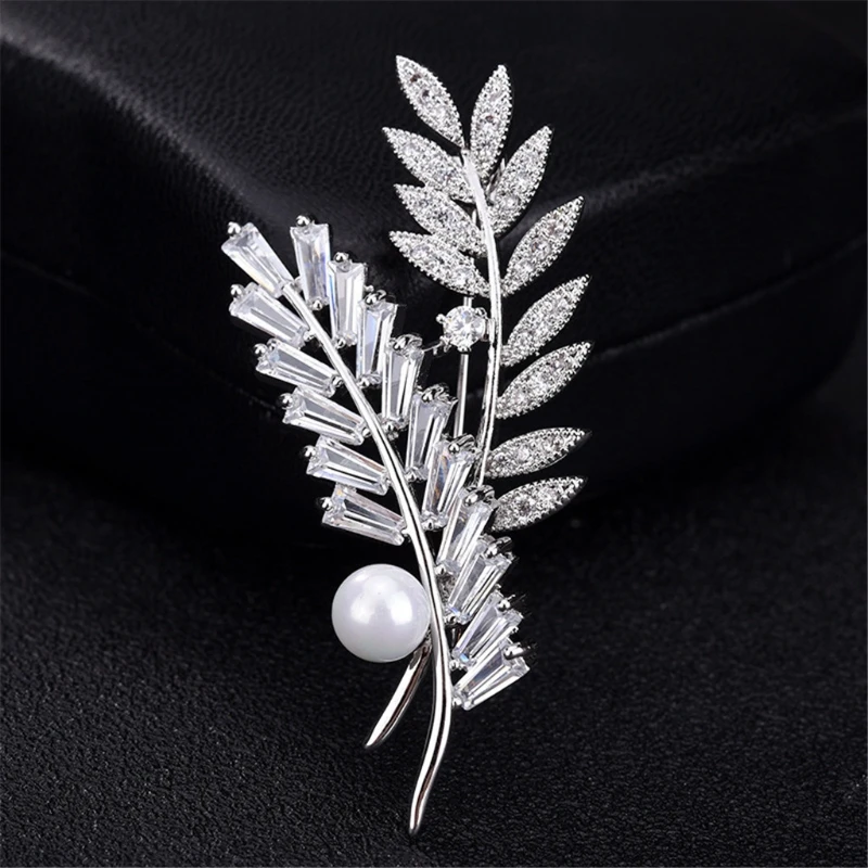 

Brooches for Women Vintage Fashion Style Elegant Wedding Pins Party Brooch