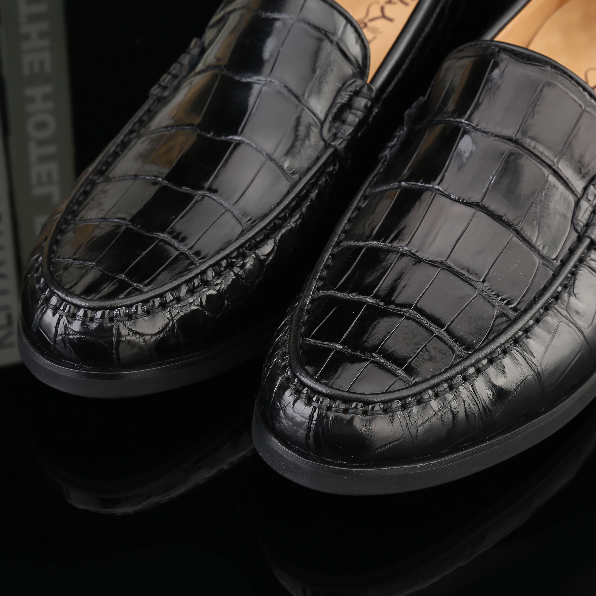 Мужские туфли из крокодиловой кожи с подкладкой коровьей деловые модельные