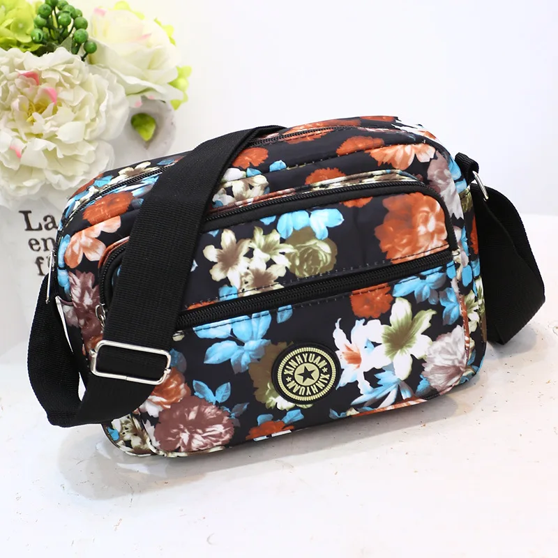 

Hot Sale Women's Crossbody Bags New Middle-aged and Elderly Nylon Cloth Messenger Bag Manufacturers Ladies Shoulder Bags