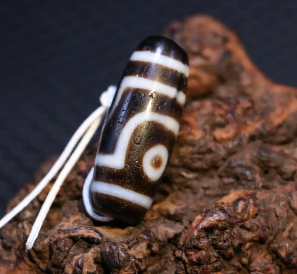 

AL Treasure Magic Power Tibetan old Agate 2 Eye Love Totem dZi Bead Amulet Fit For Making Bracelet Talisman Timestown UPD22Asw