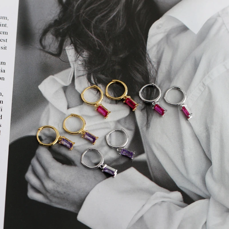 Серьги гвоздики женские многоцветные из серебра 925 пробы с искусственным