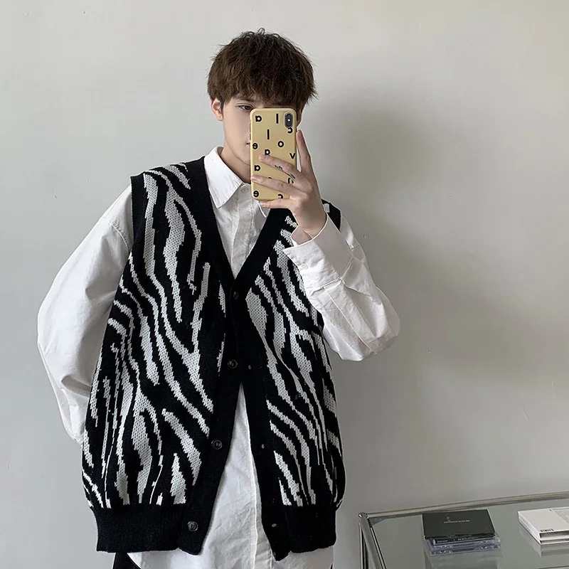 

Korean Trend V-neck Knitted Sleeveless Vest 2021 Autumn Winter Jacquard Single Breasted Sweater Vest Double Pocket