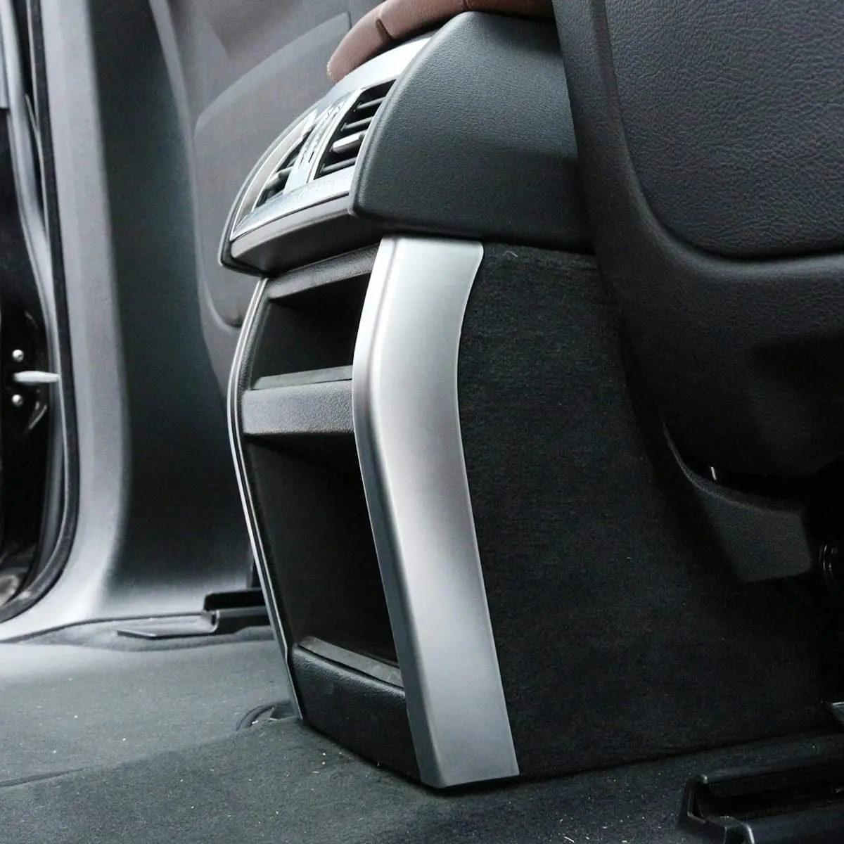 

LLKUANG 2pcs Chrome Rear Air Outlet Cover Trim Sticker for BMW X5 F15 X6 F16 2014-2016