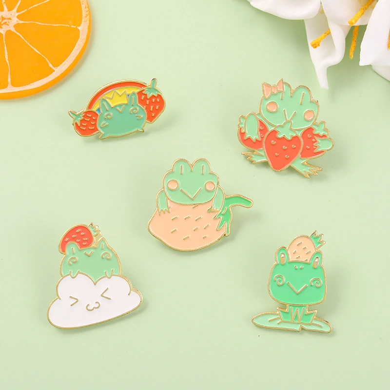

Cartoon Animal Frog Brooch Colorful Creative Cute Eating Strawberry Frog Brooch Simple All-match Lotus Leaf Frog Brooches