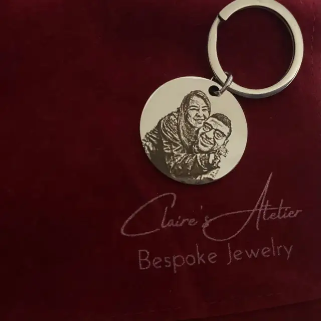 Custom Carved Keychain Engrave Picture Personized Present For Men Keychain Car Key Ring Jewelry As a Valentines Gifts