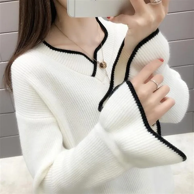 

2021 New Spring Autumn Korean Fashion Style Women Loose Tops Flare Sleeve Knitted Pullover Sweaters Female Clothing Y550