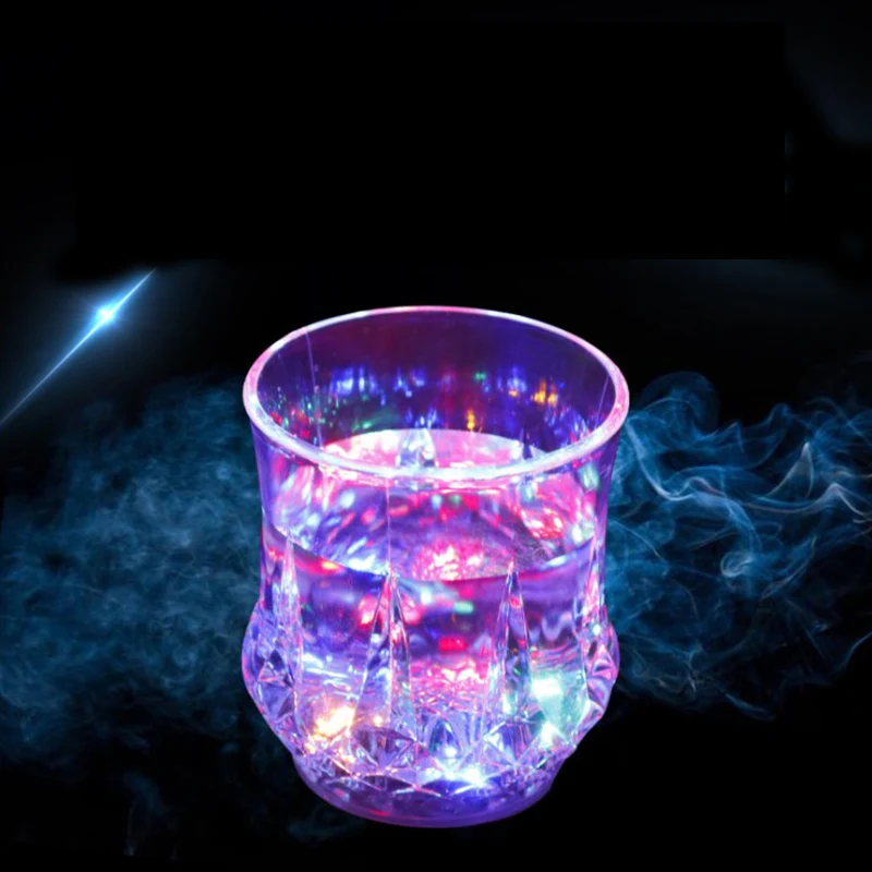 

Креативные СВЕТОДИОДНЫЕ чашки с подсветкой, автоматическая мигающая чашка для питья, кружки, меняющие цвет, пиво, виски, стеклянная чашка дл...
