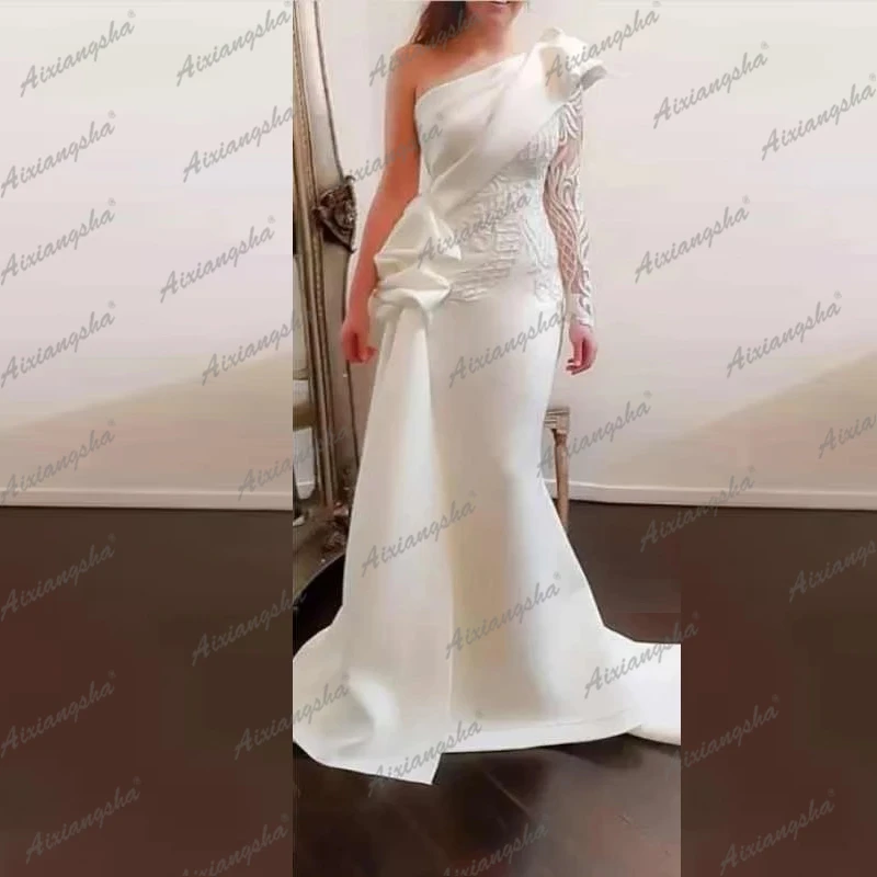 Чистый белый вечернее платье на одно плечо с сатиновой кружевной аппликацией