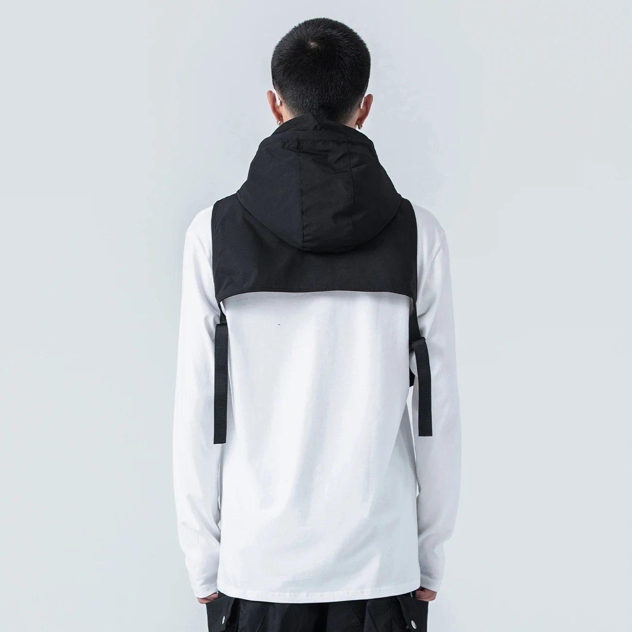 

Funtional Half Length Zipper Vests Men Hooded Jackets Coats Overalls Men Tactical Sleeveless Cargo Vests Streetwear Top Techwear