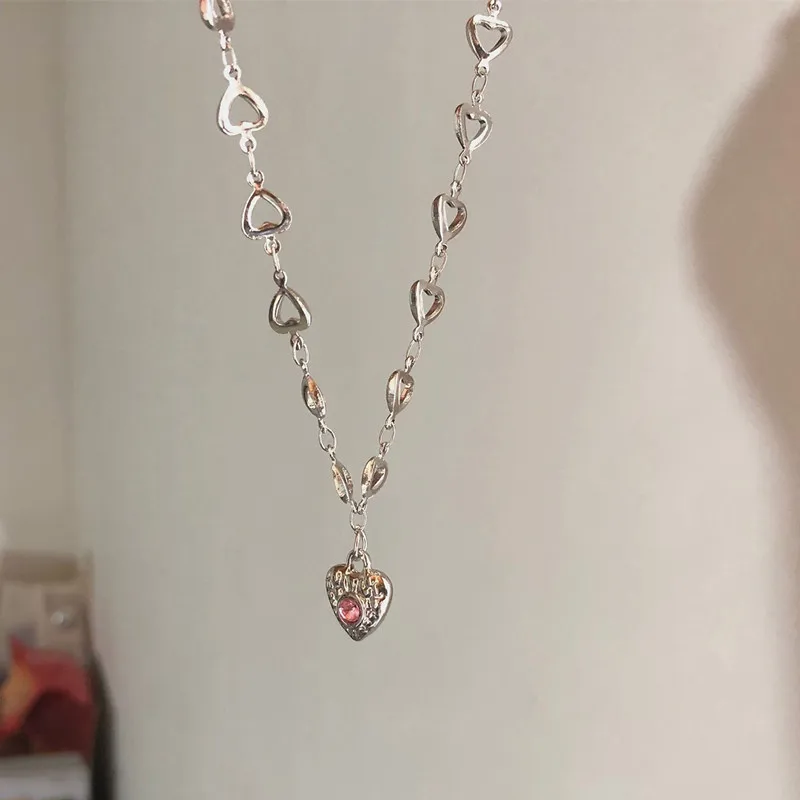 Женское колье с подвеской в виде сердца кристаллами | Украшения и аксессуары
