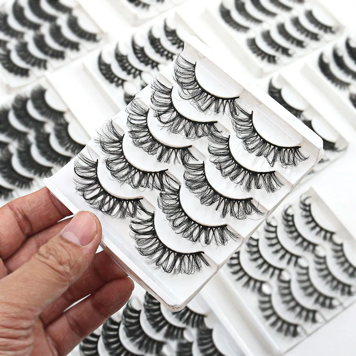 

Lashes 5 Pairs 3D Faux Mink Lashes Fluffy Soft Wispy Volume Natural long False Eyelashes Eye Lashes Reusable Eyelashs Makeup