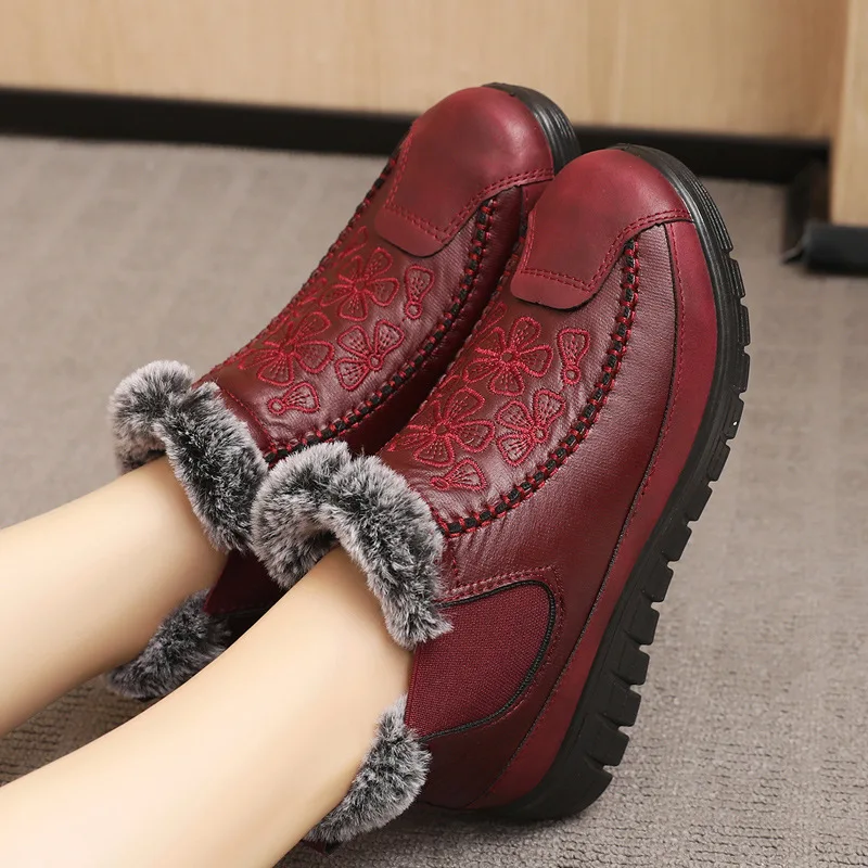 

Old Beijing Cotton Shoes Women Winter Plus Velvet Warm Snow Boots Women's Boots Soft Bottom Non-slip Flat Bottom Women's Boots