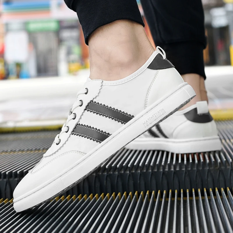 

2021 New Casual Shoes Men Split Leather Fashion Mens Sneakers Breathable Man Flats Footwear Wearable Little White Shoes Men