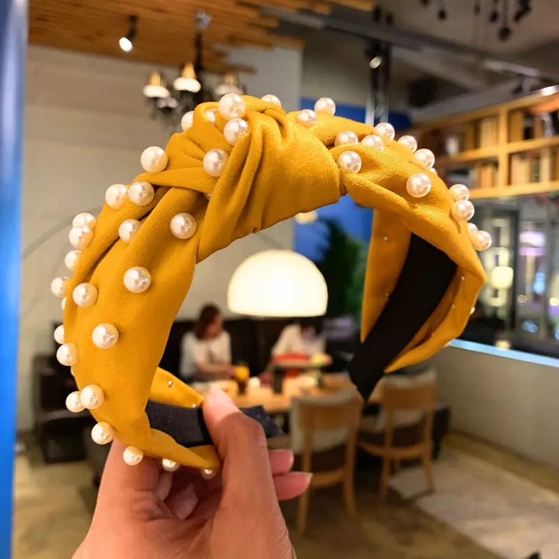 yellow 1 шт., повязка на голову с жемчугом, однотонная Коралловая ткань, завязанная повязка для волос для женщин, Модный корейский стиль, женские винтажные аксессуары, Жемчужная Повязка на голову - Цвет: yellow