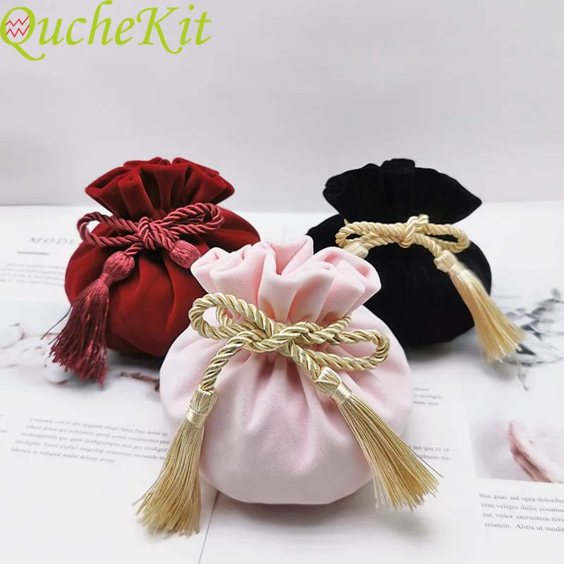 Retro Velvet Sachet Gift Bags With Tassel Christmas Wedding Favor Candy Chocolate Bag Party Jewelry Velvet Bag For Packaing Gift