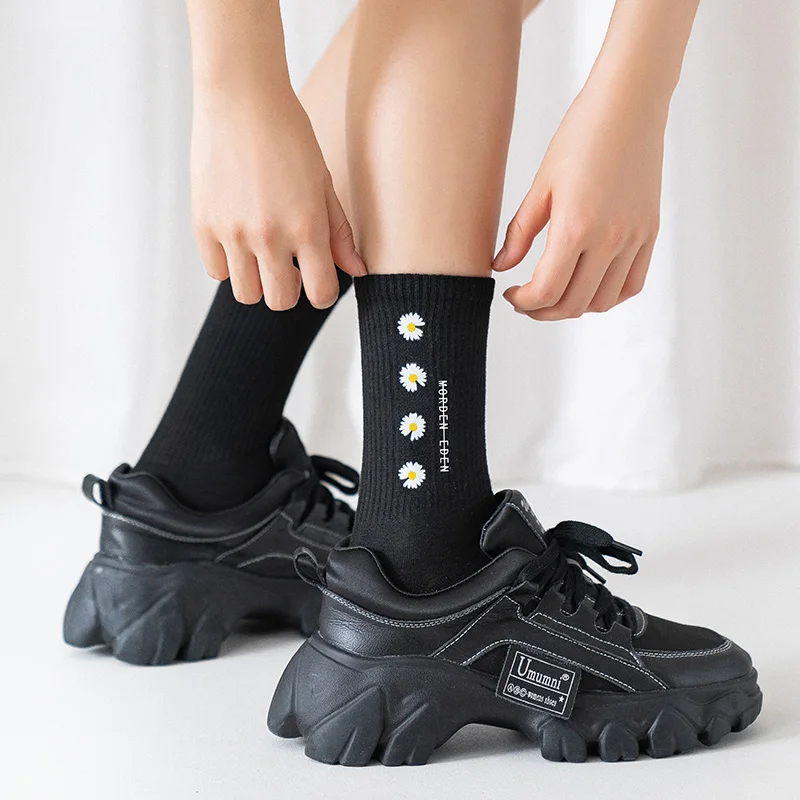 CARTELO New Solid Color Printing Pattern Women Socks Fashion Cute Sport Breathable Cotton Stocking Носки женские Meias Feminina