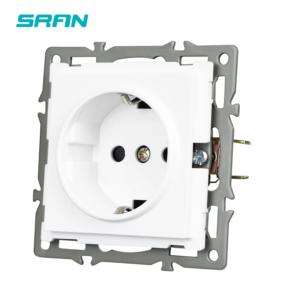 Розетка SRAN силовая 16A 250V белого цвета, изготовленная из огнестойкого ПК-панели с железной пластиной и железными когтями, соответствует стандарту ЕС для розеток.