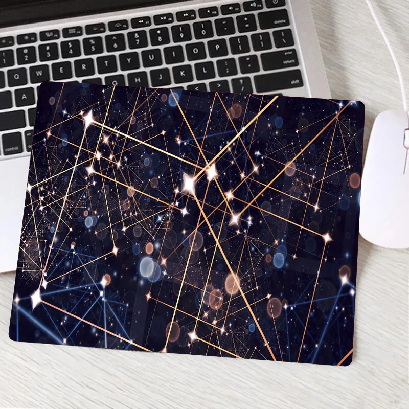 

Render Abstract Triangle Colors Pattern Gaming Mouse Pad PC Computer Mat Size for 180x220x2mm /250x290x2mm Small Mousepad