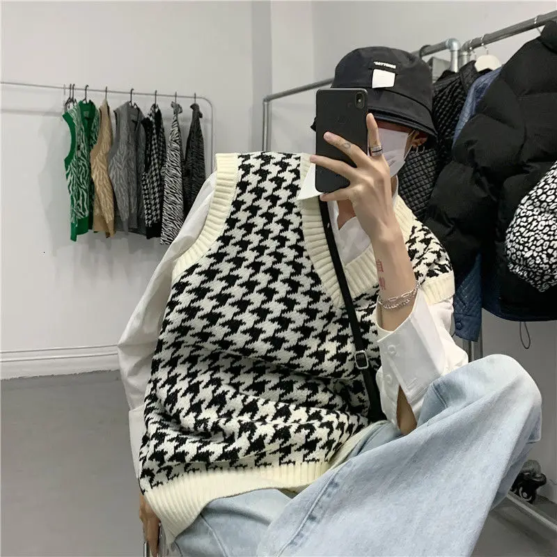 Spring Plaid Sweater Vest Men Korean Fashion Loose Casual Pullover Harajuku Streetwear Knitted Sleeveless | Мужская одежда