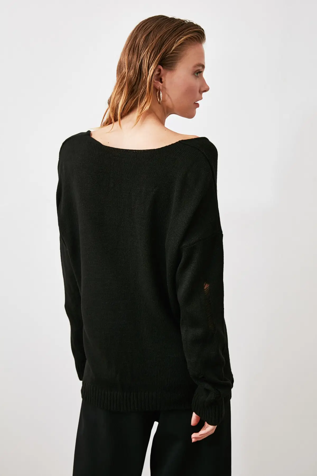 

Trendyol Black Aktmal Knitwear Sweater TWOAW20FV0033