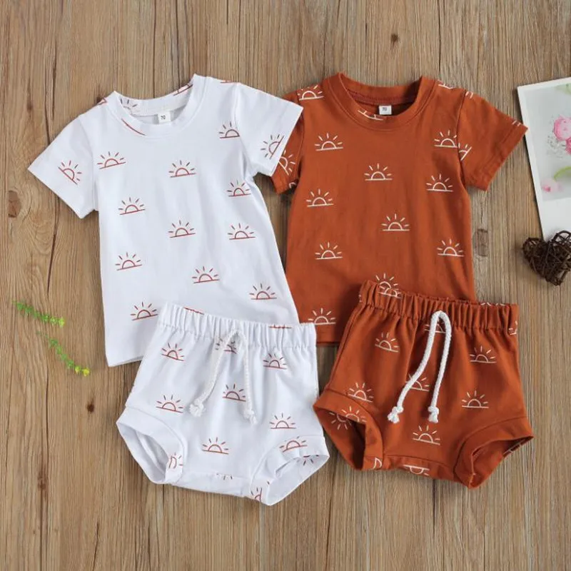 

Комплект одежды для новорожденных из 2 предметов, топы с коротким рукавом и солнцезащитным принтом, шорты, комплект из 2 предметов для мальчи...