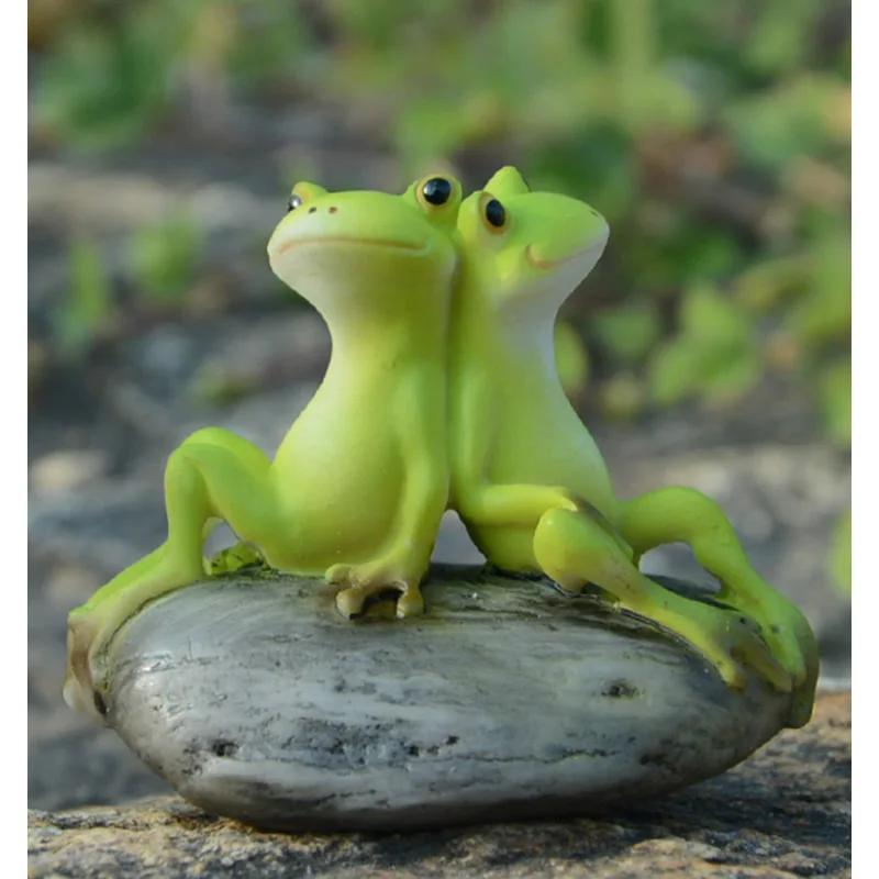 Креативная симпатичная полимерная статуя лягушки уличная скульптура для дома