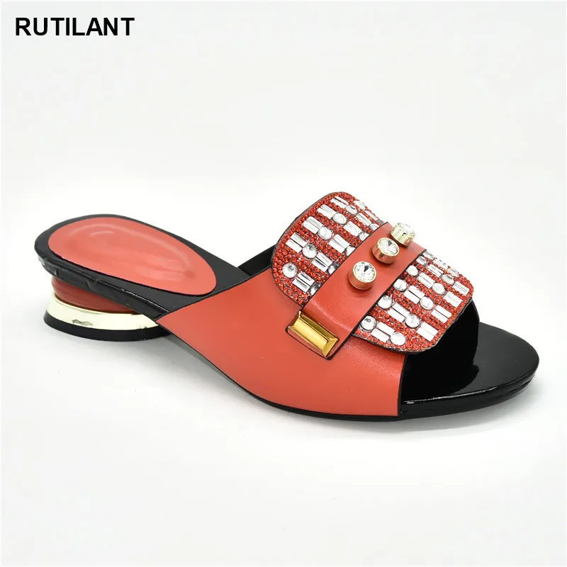 Новейший дизайн женские туфли летние тапочки хорошее качество Повседневные для