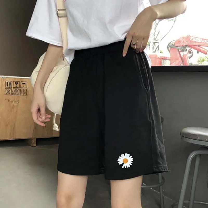 

2020 Harajuku Shorts summer bf wind black five-point female straight Hong Kong flavor loose wide leg casual sports shorts new