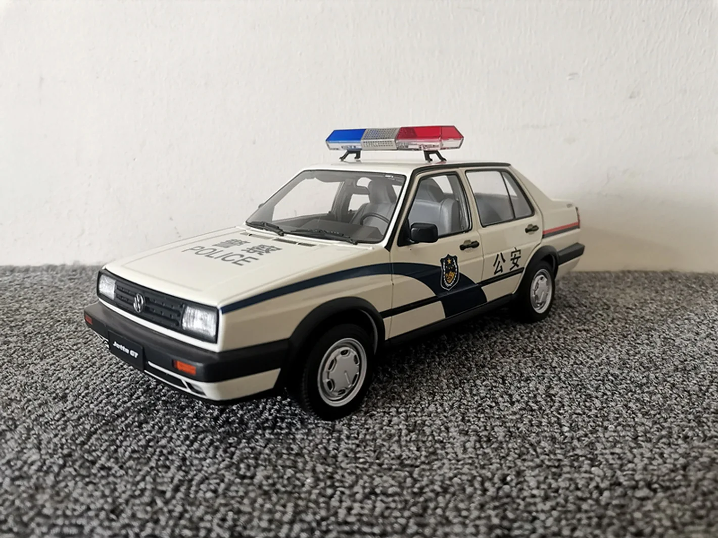 

1/18 Scale VW Volkswagen Jetta GT MKII Po_lice_1 Car Diecast car Model Toy Gift