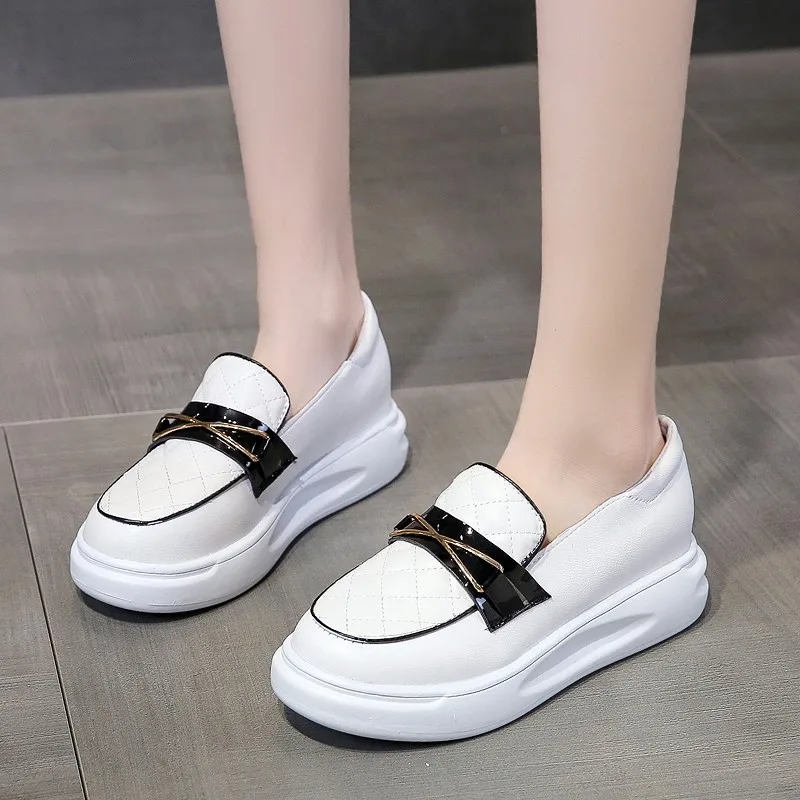 

Shoes Woman 2021 Casual Female Sneakers Round Toe Increas Height Shallow Mouth All-Match Clogs Platform Loafers With Fur Flats A