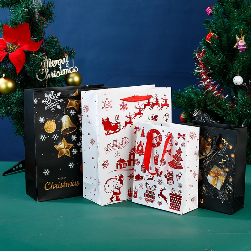 

4pcs Christmas Paper Bag Candy Cookie Bag Santa Claus New Year Christmas Gift Pakcaging Handle Bag Xmas New Year Party Supplies