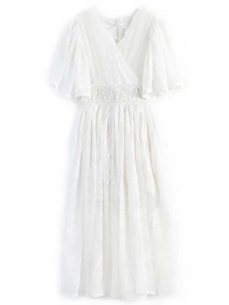 

2021 Women Luxurious Vintage Embroidery Lace Dresses Elegant Female Summer Flare Sleeve V Neck Beading Sexy Lace Up Party Dress