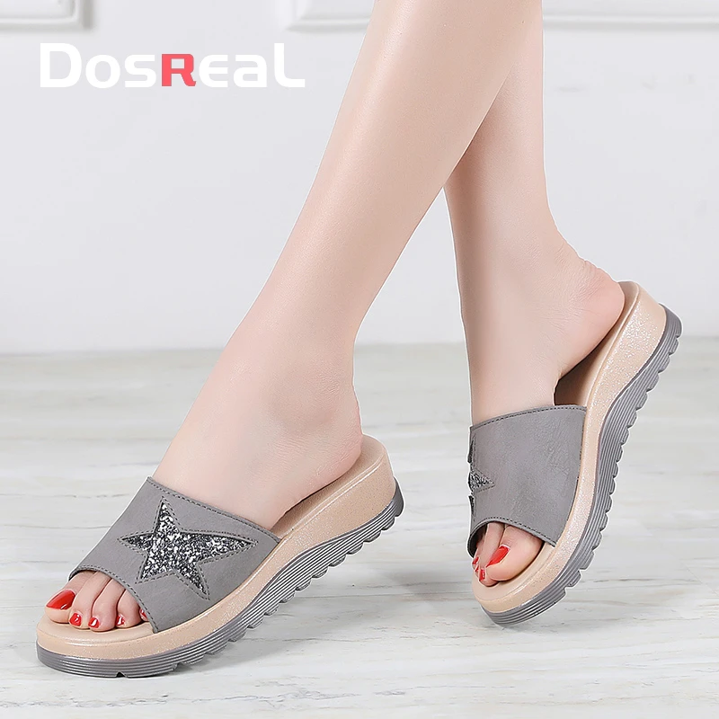 

Шлепанцы DOSREAL женские на танкетке, пляжные сандалии на толстой подошве, блестящие, со звездами, сланцы, Уличная обувь для отдыха, летние модн...