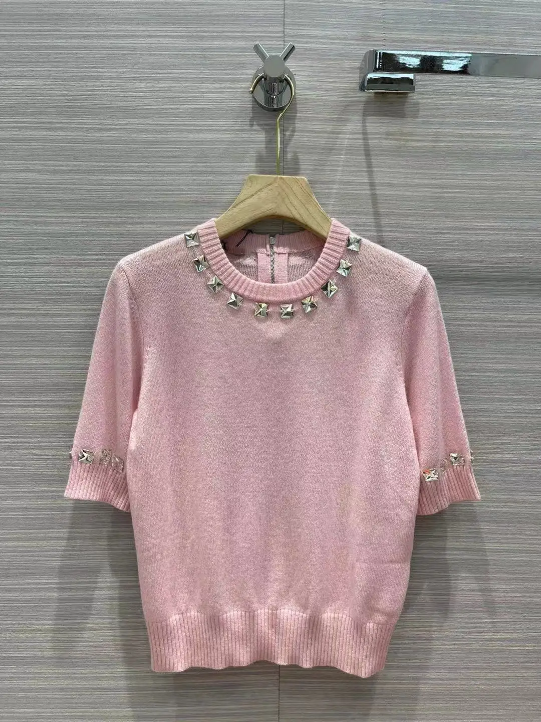 

Runway New Short Sleeve Solid Knit Blouse Women Diamonds Collar Knit Pullover 2021 Designer Vintage Blouse