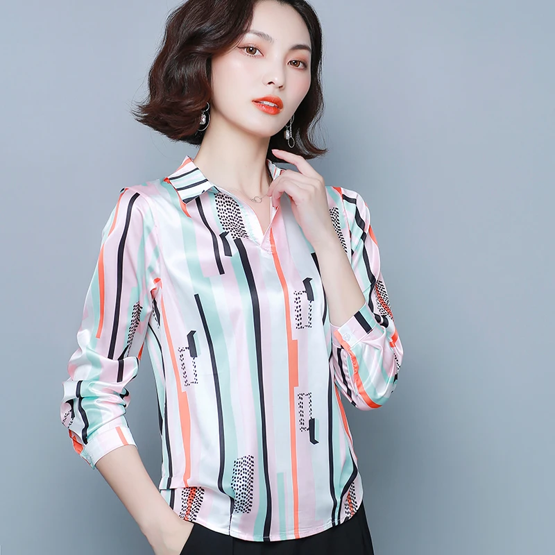 Блузка женская шелковая атласная модная офисная рубашка в Корейском стиле