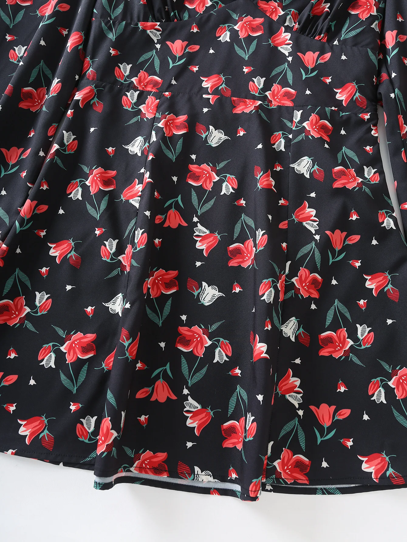 

V-neck Flowers Print Mini Summer Dress Women 2021 New Casual Long Sleeve Sexy Short Dress