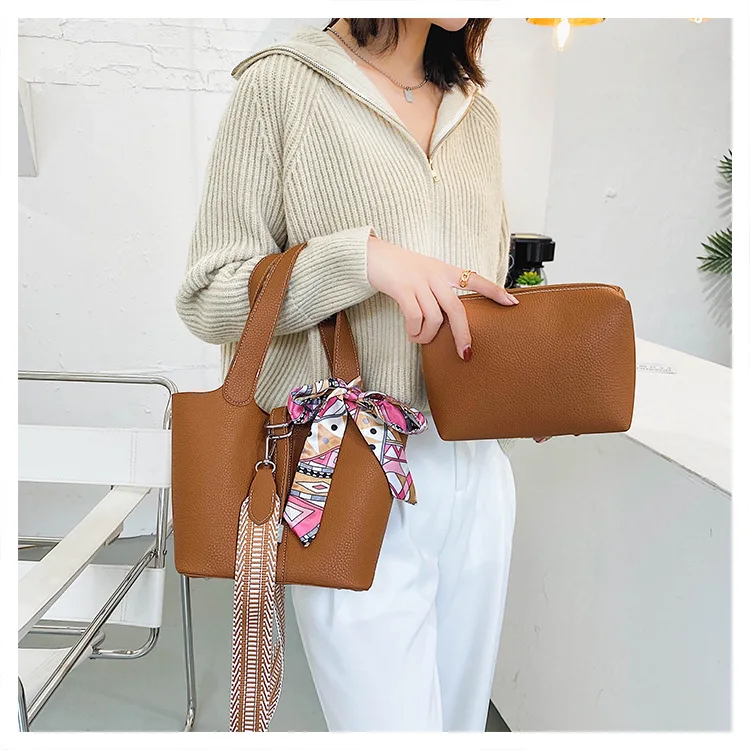 

Europe And America-style Vegetable Basket Bag Fashion Women Bag Handbag 2020 New Style Lock Leather Simple Silk Scarf Bucket Bag