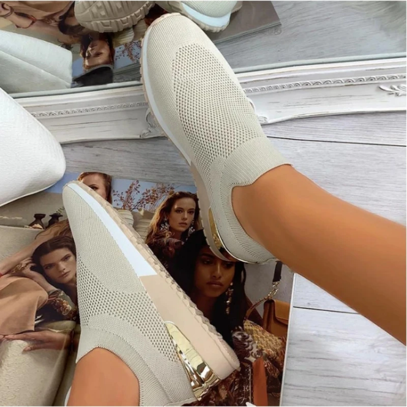 

Vulcanize Shoes Sneakers Women Shoes Ladies Slip-On Solid Color Sneakers For Female Sport Mesh Casual Shoes For Women 2021