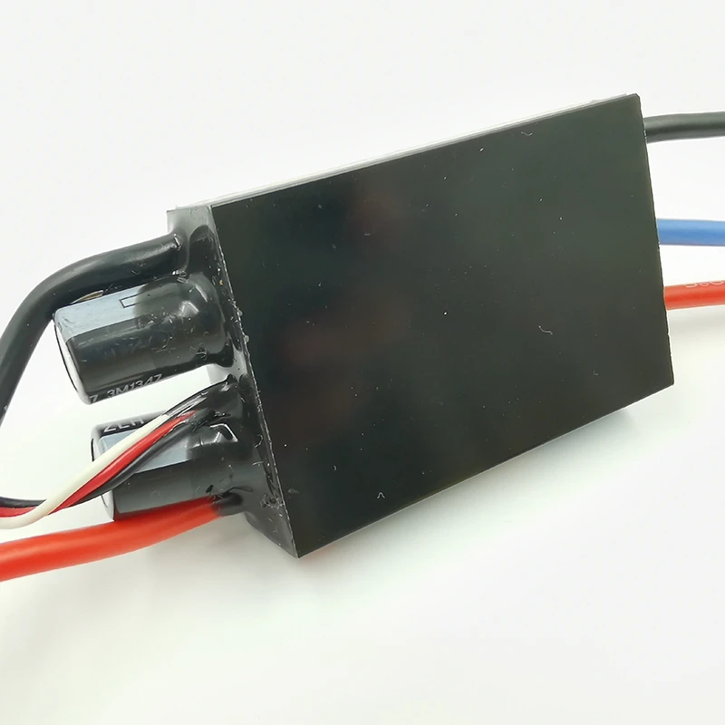 

Rc Boat Brushless Motor ESC 60A Brushless ESC Speed Controller Support 2-6S Lipo BEC 5V/4A for RC Boat