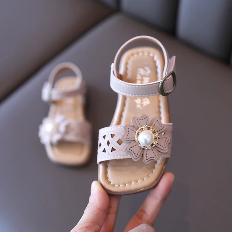 

Summer Girls Sandals Pearl Flowers Princess Shoes Fashion Children Beach Sandals Soft Bottom Non-slip Kids Casual Sandals